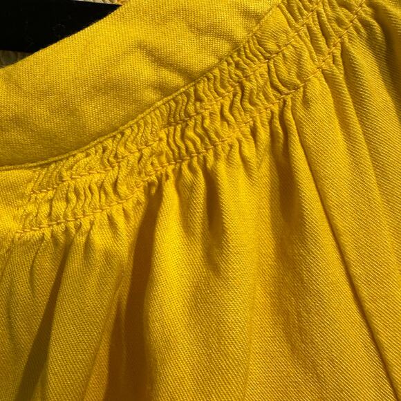 Crown & Ivy Size Small Blouse 3/4 Sleeve Smocked neckline V-Neck Striped - Picture 4 of 8